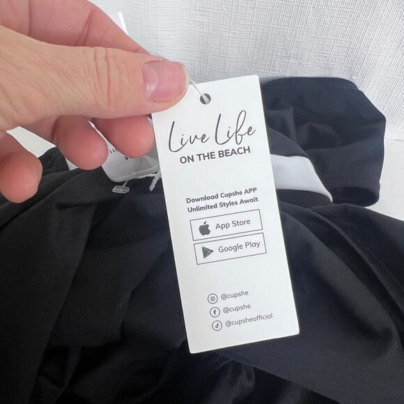 Cupshe NWT One Piece Swimsuit Size Medium Shelf Bra Striped Neutral Basic - Picture 7 of 10